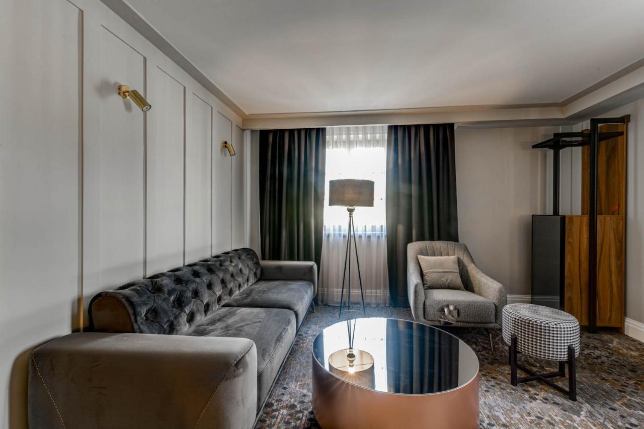 Boutique Donna Anna Hotel 4*